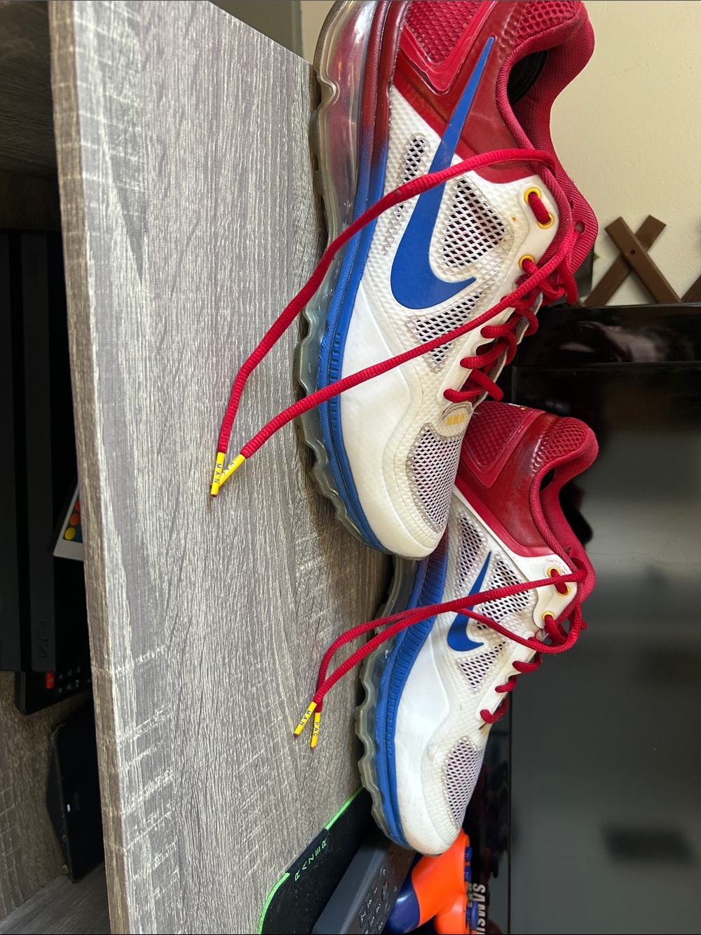 Nike Trainer 1.3 Max Manny Pacquiao. 
 Size 9,5  special édition